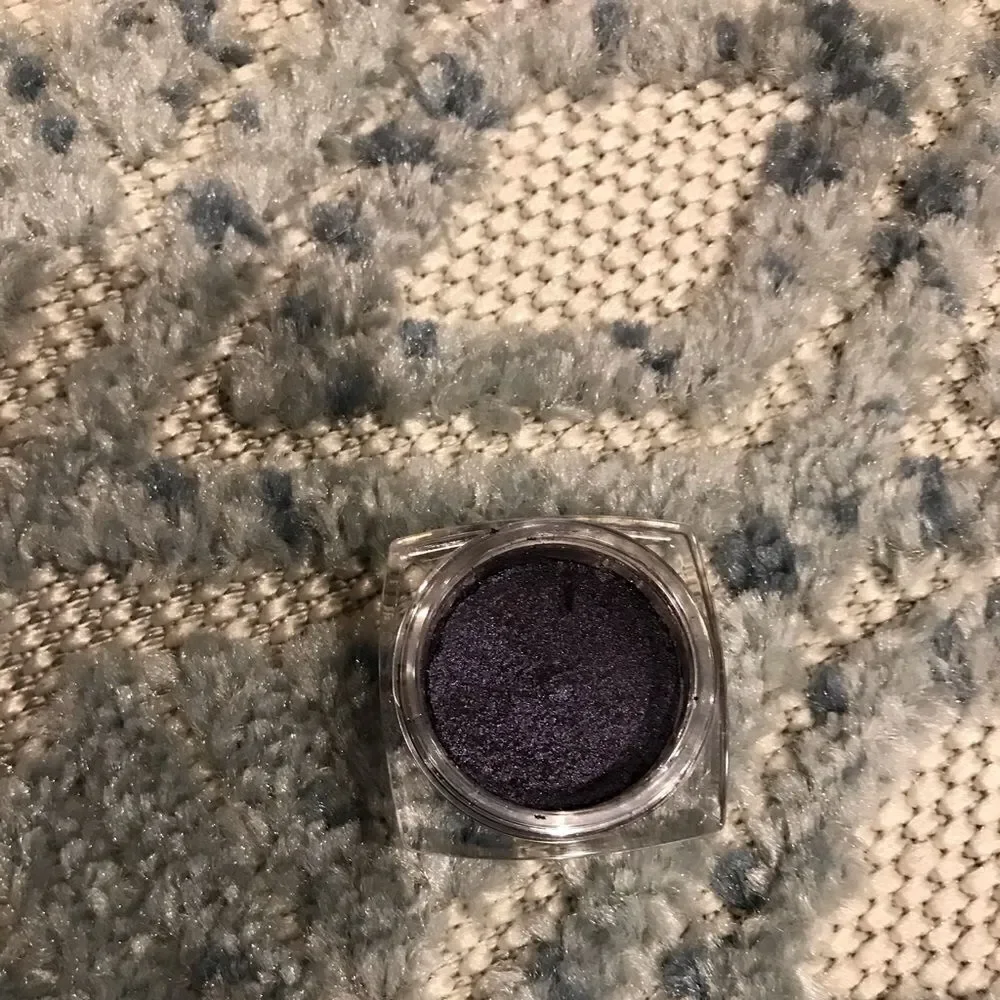 (New) L’Oréal infallible purple priority